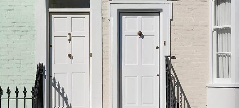 Mirror Closet Door Repair in Sherbrooke, Quebec