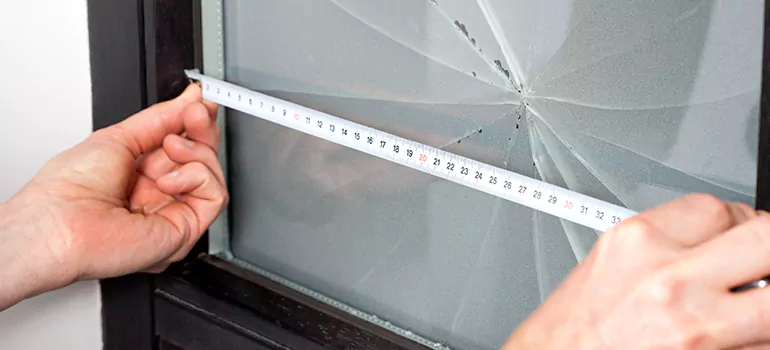 Front Door Glass Repair in Sherbrooke, QC