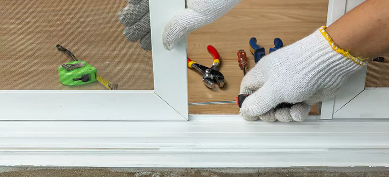 Installing Garage Door Rails in Sherbrooke, QC