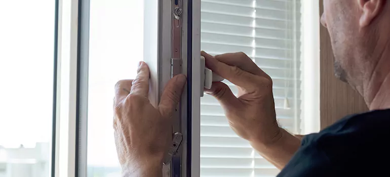 Lever Window Replacement Services in Sherbrooke, QC