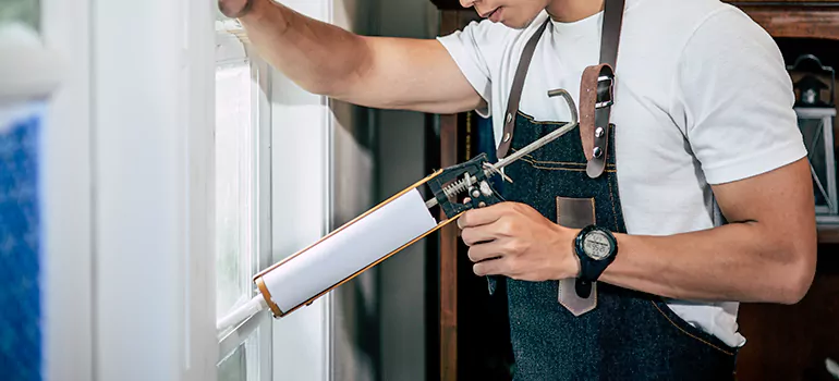 Window Caulking Contractor in Sherbrooke, QC