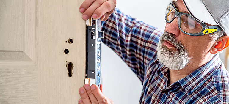 Exterior Door Handle Replacement in Sherbrooke, QC