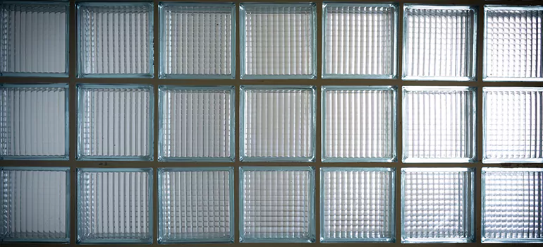 Basement Glass Window in Sherbrooke, QC
