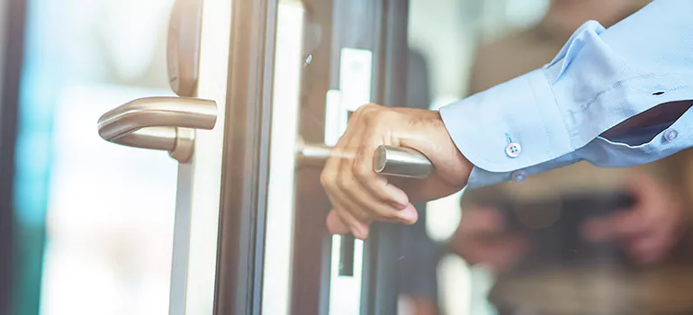 Push Bar For Commercial Doors in Sherbrooke, QC