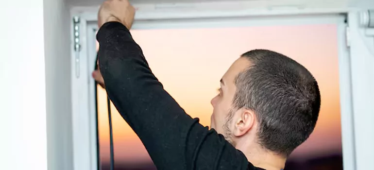 Bulb Weatherstripping For Windows in Sherbrooke, QC